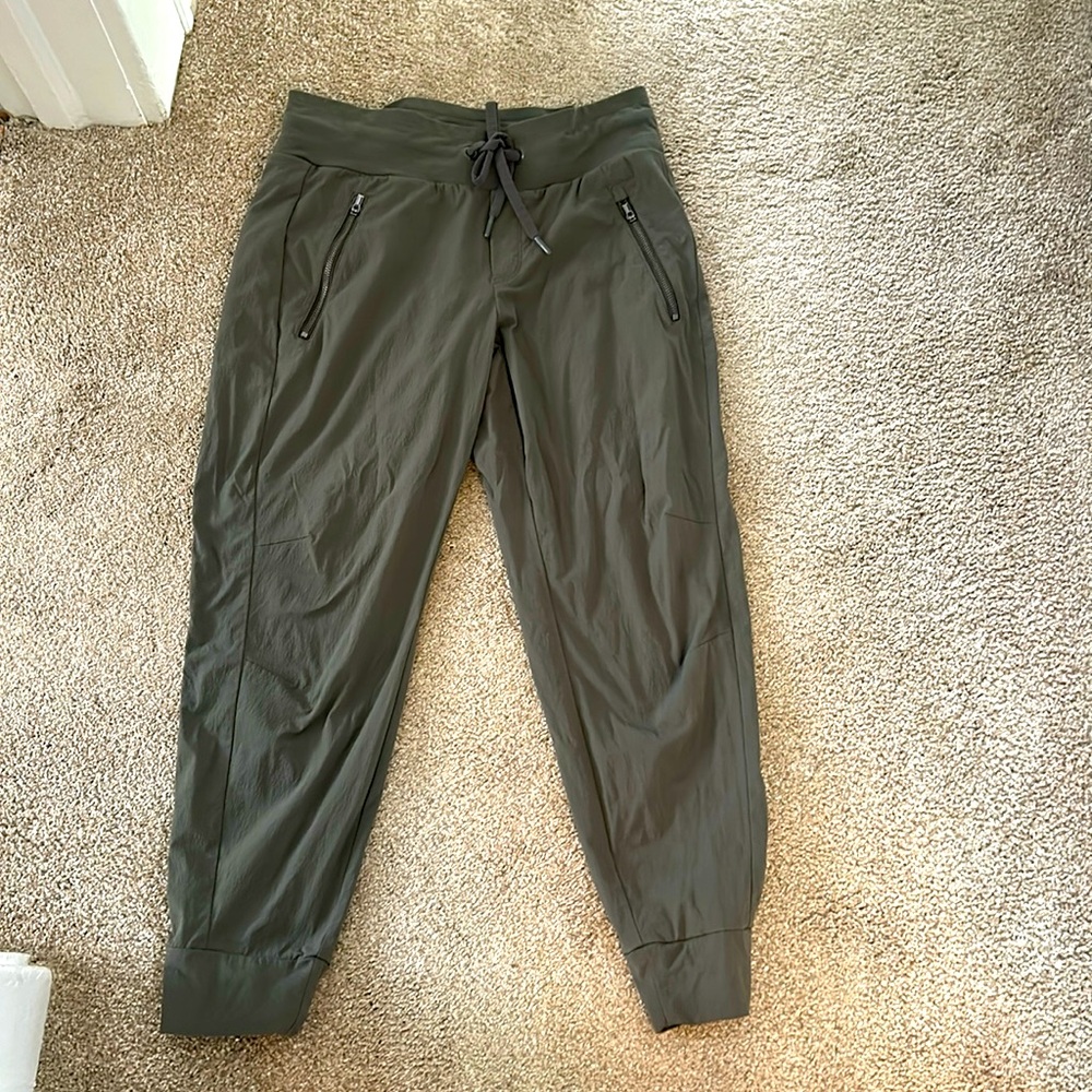 Athleta Hiking pants, size 6p